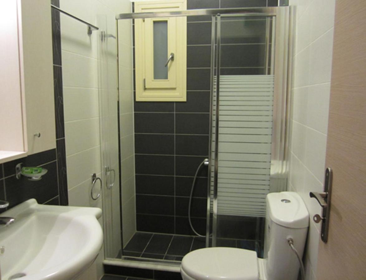 Spyrou Studios & Apartments Platanidia Luaran gambar