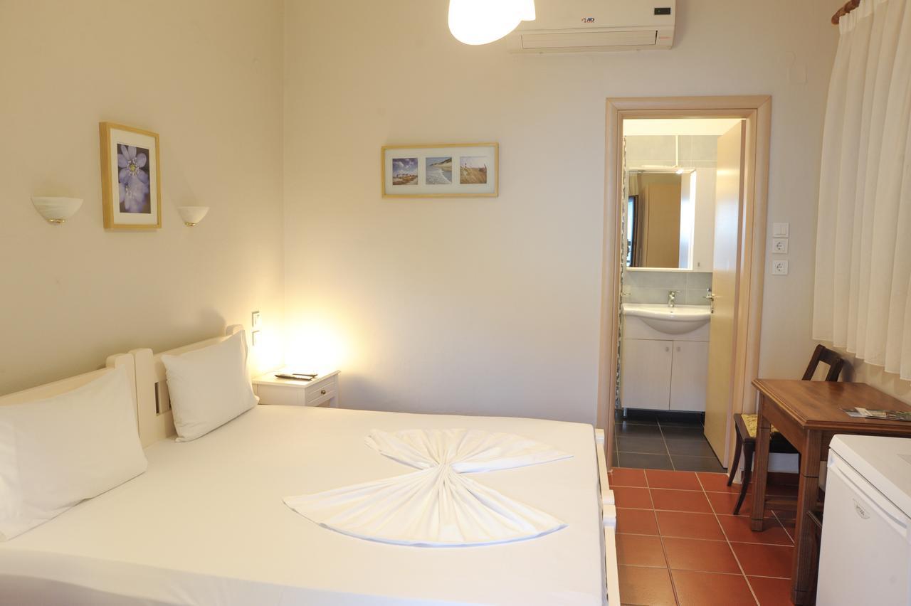 Spyrou Studios & Apartments Platanidia Luaran gambar