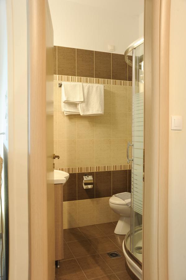 Spyrou Studios & Apartments Platanidia Luaran gambar
